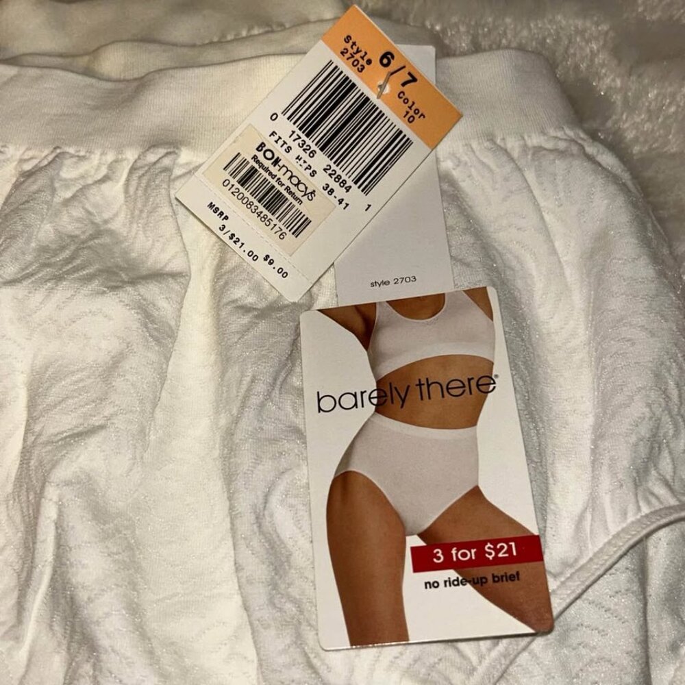 Lot of 3 white NWOT Barely There No Ride-Up Brief Panties Woman's size M 6/7 - Picture 2 of 2